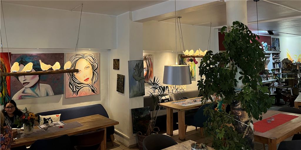 Kunst-Café schließt: Trauriges Zeichen für Lüner Gastronomie Mit seiner individuellen Gestaltung machte sich das Kunst-Café auch über Lünen hinaus einen Namen. Nun schließt es.