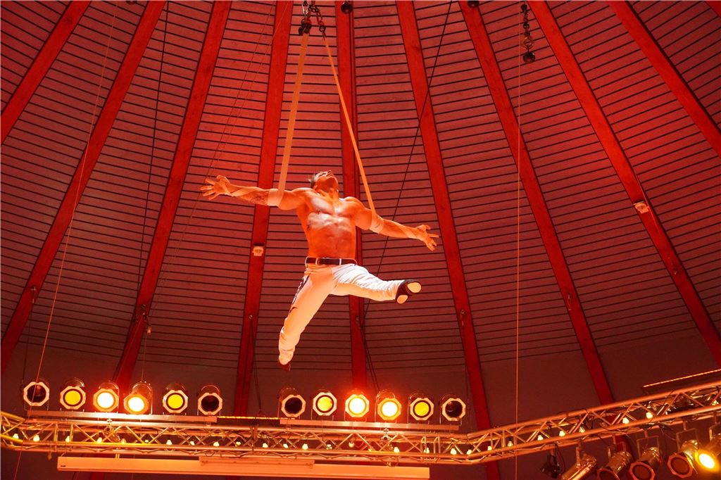 Mord am Hellweg: Eröffnungsgala im Circus Travados Unna am 15.9.