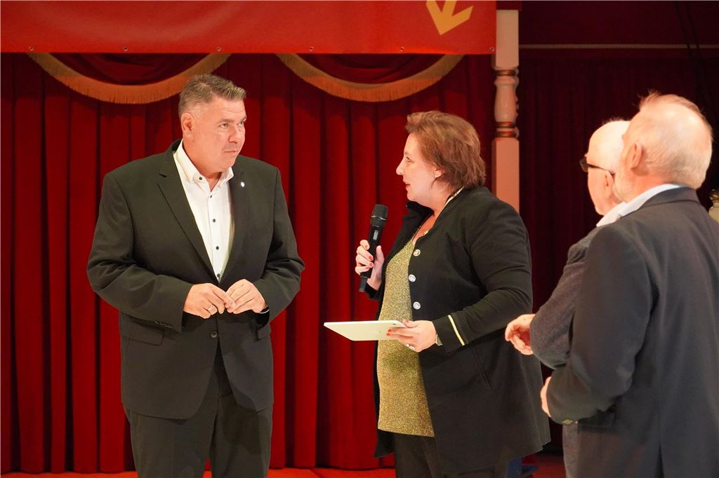 Mord am Hellweg: Eröffnungsgala im Circus Travados Unna am 15.9.