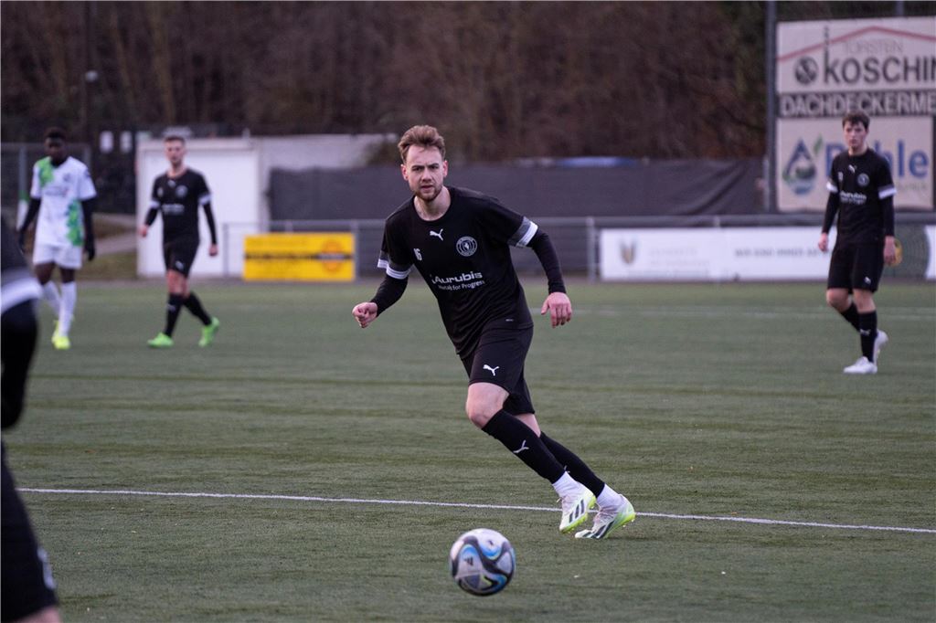 Moritz Möller ist überragend in Form bei Westfalia Wethmar Moritz Möller schaut auf den Ball.