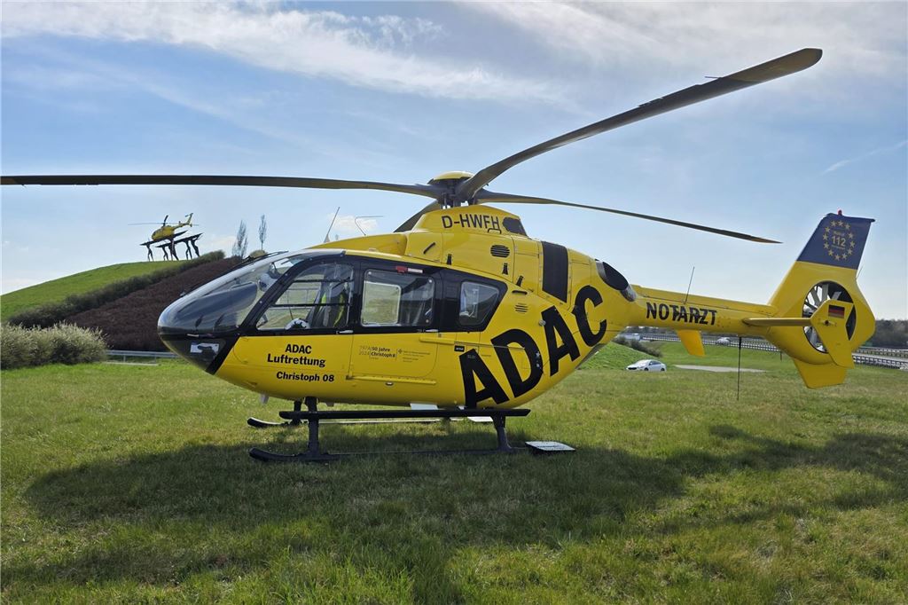 A1 am Kamener Kreuz musste nach Unfall gesperrt werden Hubschrauber am Kamener Kreuz gelandet.