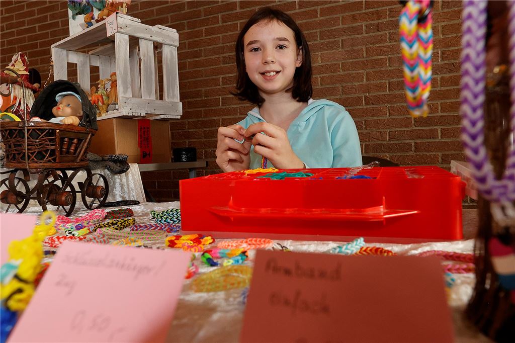 Viele Fotos vom Design- und Kreativmarkt: Holzwickeder Frühling im Schulzentrum