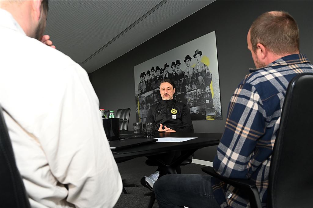 BVB-Trainer Niko Kovac im Exklusiv-Interview: „Dann werde ich sehr unbequem“ Niko Kovac gestikuliert.