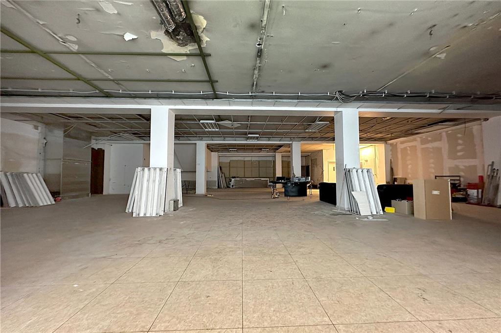 Neue Event-Location belebt die City: Kunst und Kultur im C&A-Anbau Event-Location "The Stage" in Schwerte