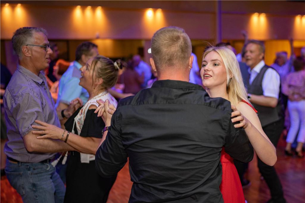 Ob KX, Neue Schmiede oder Stadthalle: Zum Monatswechsel gab es in Unna reichlich möglichkeiten um ausgelassen in den Mai zu tanzen. Im Frühling das absolute Party-Highlight!
