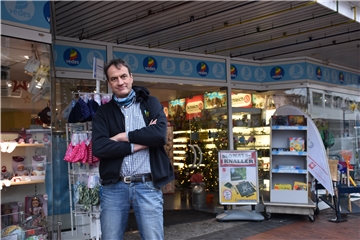Ralf Blomenkemper ist Inhaber eines Spielzeugwarenladens in Lünen.