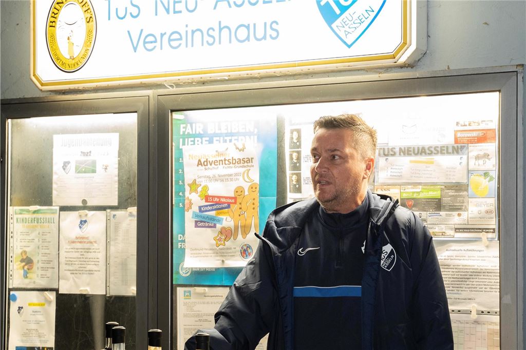 DFB prüft Transfer-Revolution im Amateurfußball: Impuls kommt von Dortmunder Vereinboss Ralf Schemann ist Vorsitzender beim TuS Neuasseln.