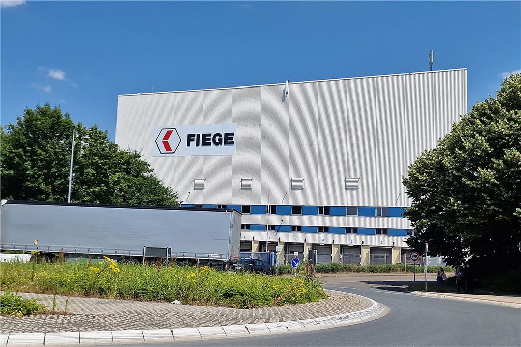 Karstadt und Kaufhof sind Geschichte: Wie geht es mit dem Lager weiter? Der Logistikstandort von Fiege befindet sich an der Gießerstraße in Unna