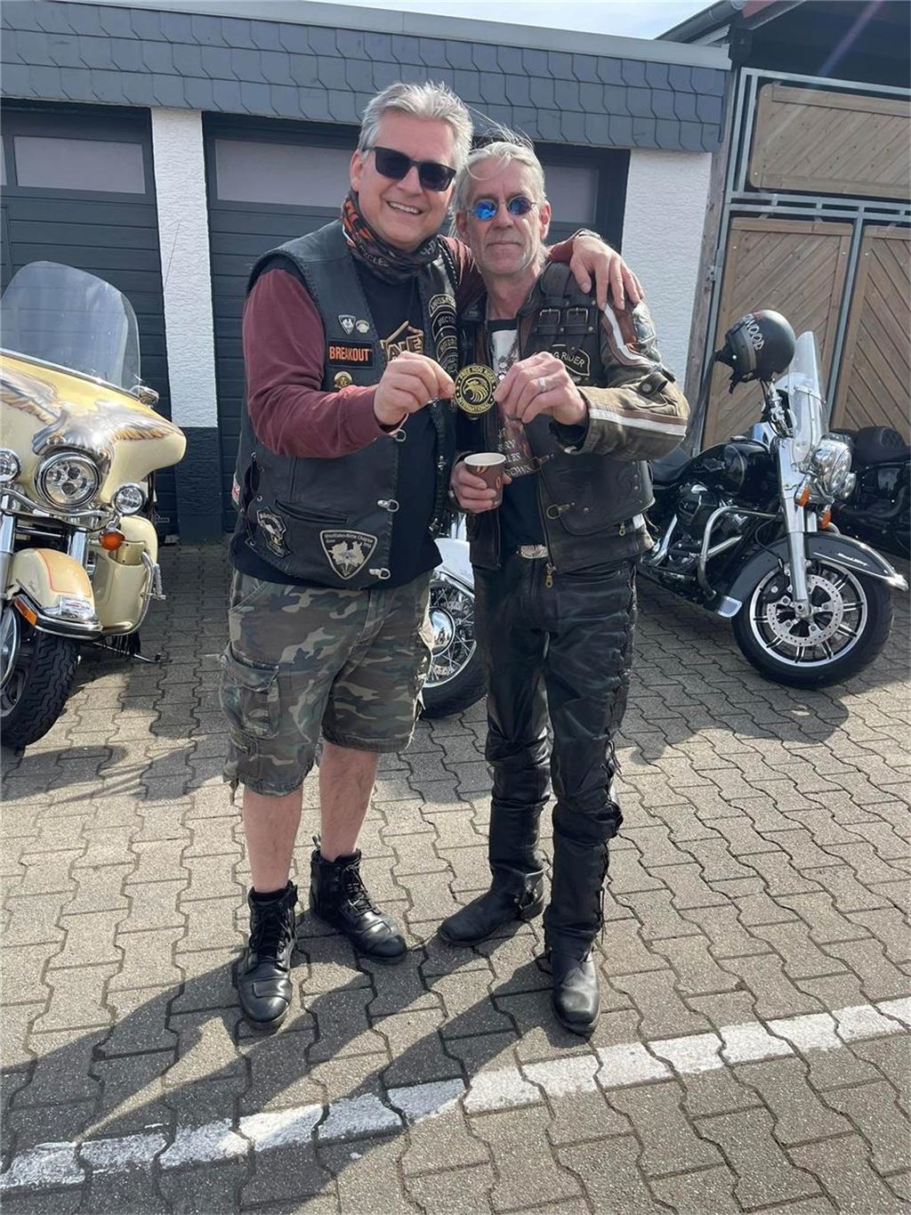 Rund 30 „Member“ waren nach Fröndenberg gekommen, um ihrem „Founder“ den traditionellen Besuch abzustatten.