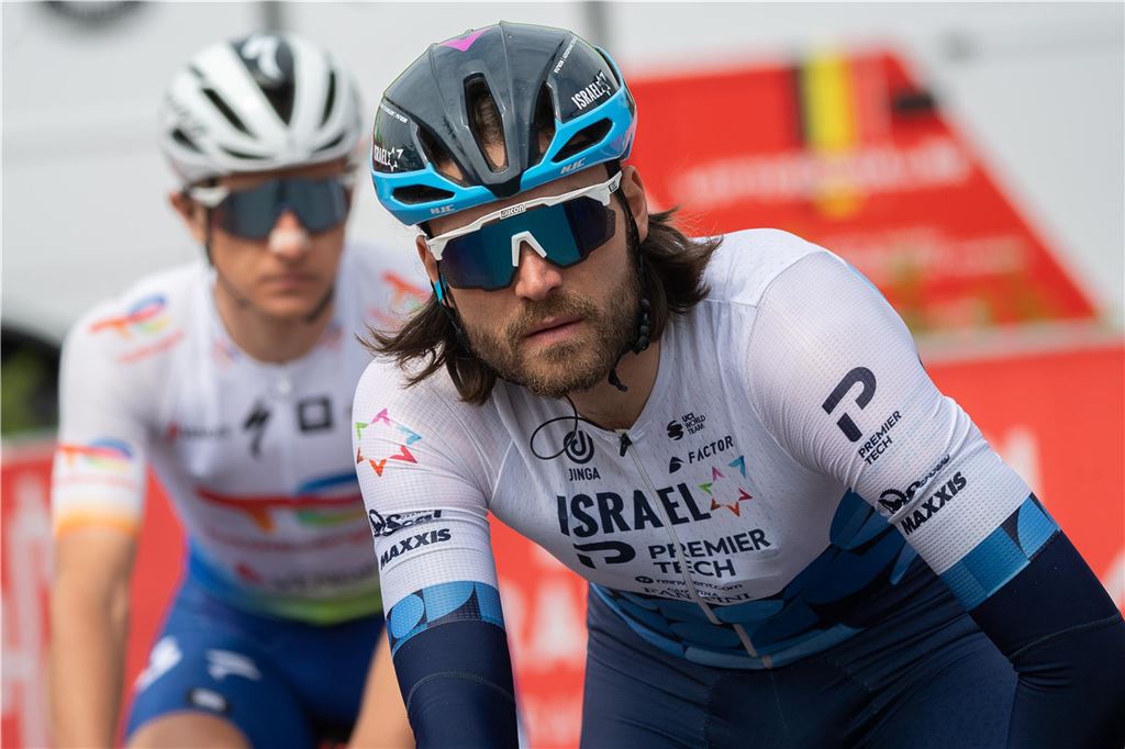 Ex-Radprofi Rick Zabel startet als Social-Media-Star durch Rick Zabel fährt mit Helm und Brille auf dem Fahrrad bei der UCI WorldTour mit. Dort ist er 2022 für das Team Israel angetreten.