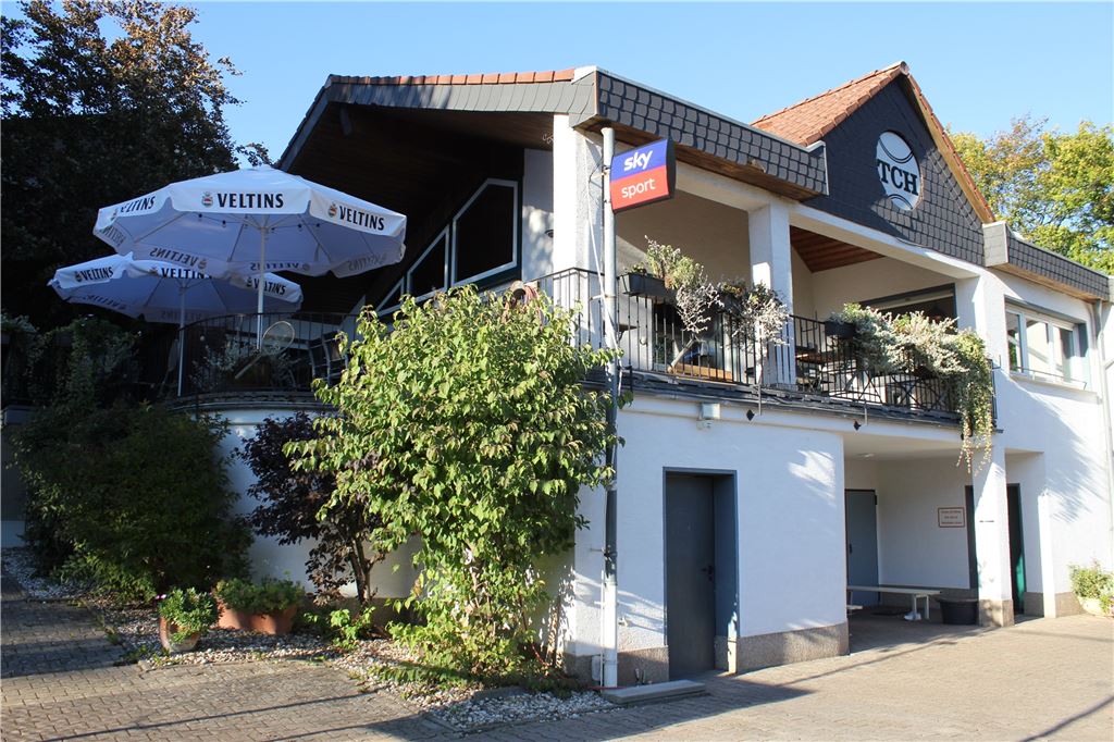 Aufschlag im TC Holzwickede geglückt: „Ben's Kitchen" lockt mit Festen Seit August ist „Ben‘s Kitchen“ im Vereinsheim des Tennisclubs Holzwickede beheimatet - und es läuft gut für Gastronom Ben Kube.