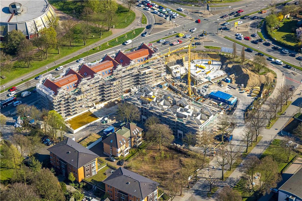 Bauverein zieht dritten Komplex auf XXL-Baustelle hoch: Bald wird Neues sichtbar Großbaustelle Mercedes-Kreuzung
