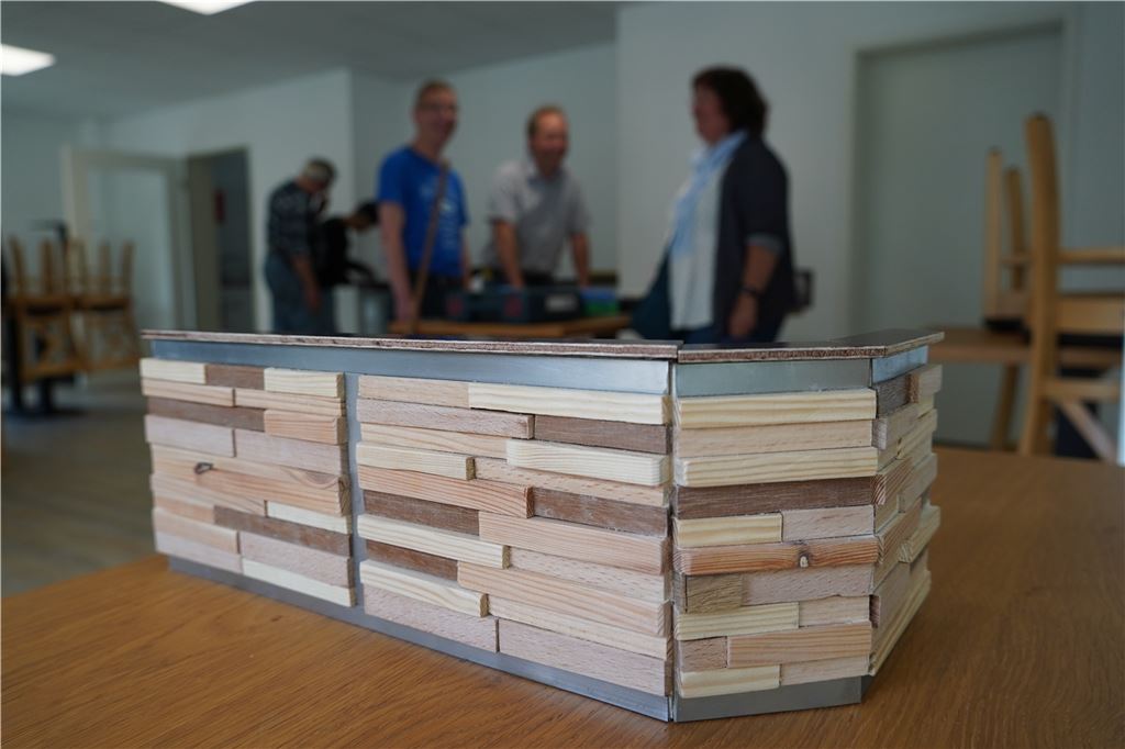 Begegnungscafé in Königsborn ist schon vor seiner Eröffnung wertvoll So soll die fertige Theke einmal aussehen. Das Modell gibt schon einen guten Eindruck vom fertigen Café.