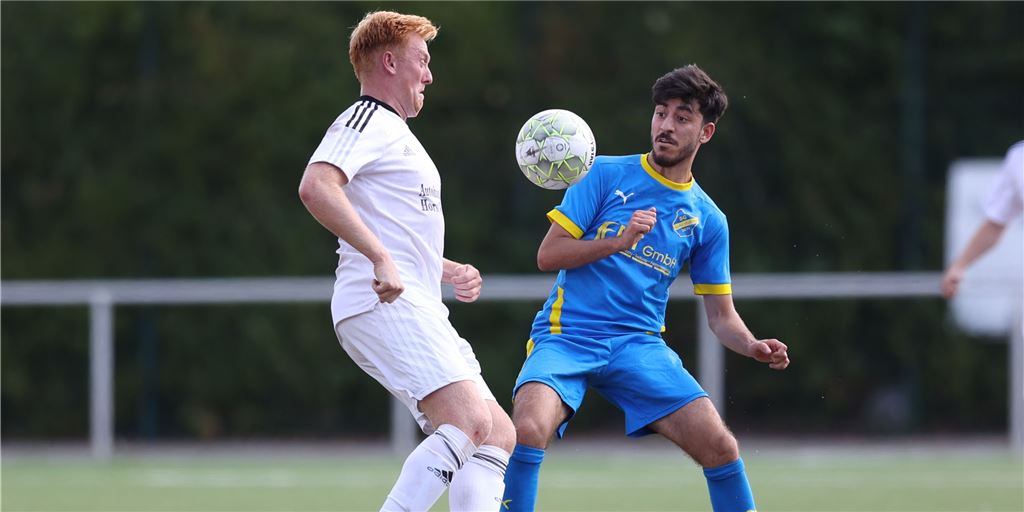 SG Gahmen auf dem Weg in die Bezirksliga: „Wir können uns nur selbst stoppen“ Tamer Keskin (r.) und die SG Gahmen sind weiterhin das Maß der Dinge in der Kreisliga A2.