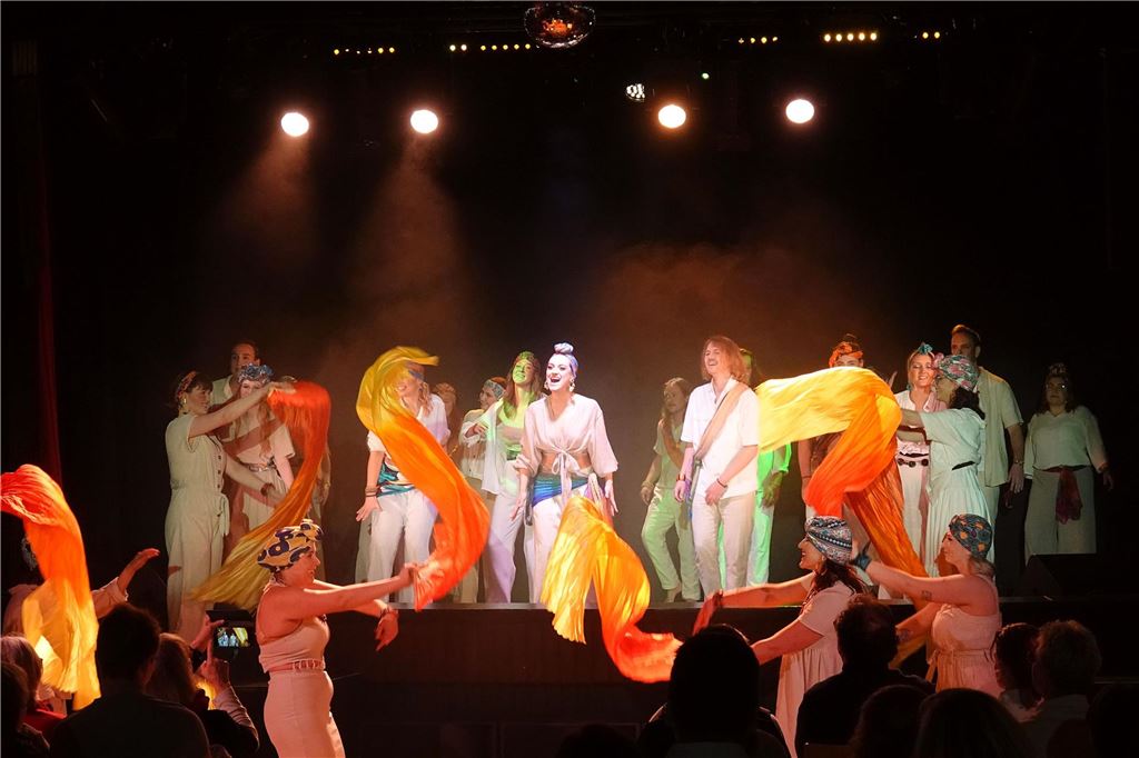 „The circle of life“ aus dem Musical „König der Löwen“
mit Julia Lena Fernandes dos Santos als Rafiki