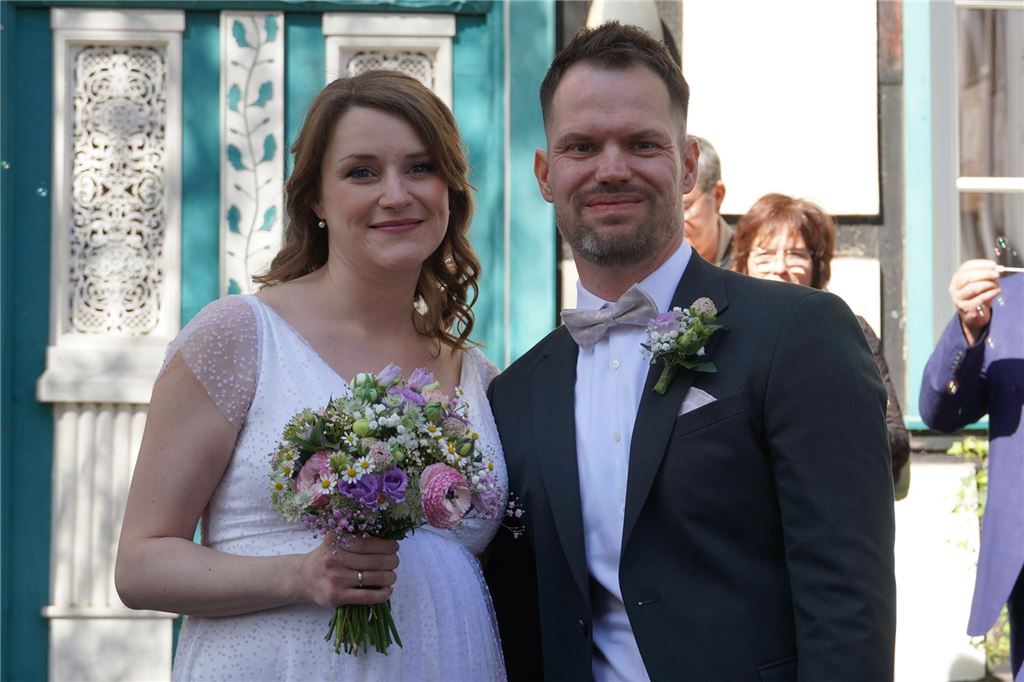 Liebe im Homeoffice: Marilena und Sebastian haben geheiratet "The Cycle of Life". Sebastian hat Marilena den Antrag bei einem Ausflug in das "Der König der Löwen"-Musical gemacht.