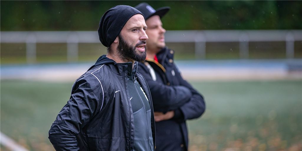 BV Brambauer verschläft den Start – Trainer David Sawatzki verweigert Handschlag Trainer David Sawatzki war nach dem Spiel des BV Brambauer reichlich angefressen.
