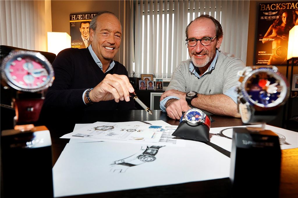 Haemmer tickt einfach anders: Swarovski veredelt Mega-Uhren aus Kamen Jeroen Opdam (l.) und Holger Bohne entwickeln die Designs ihrer Uhren zusammen.