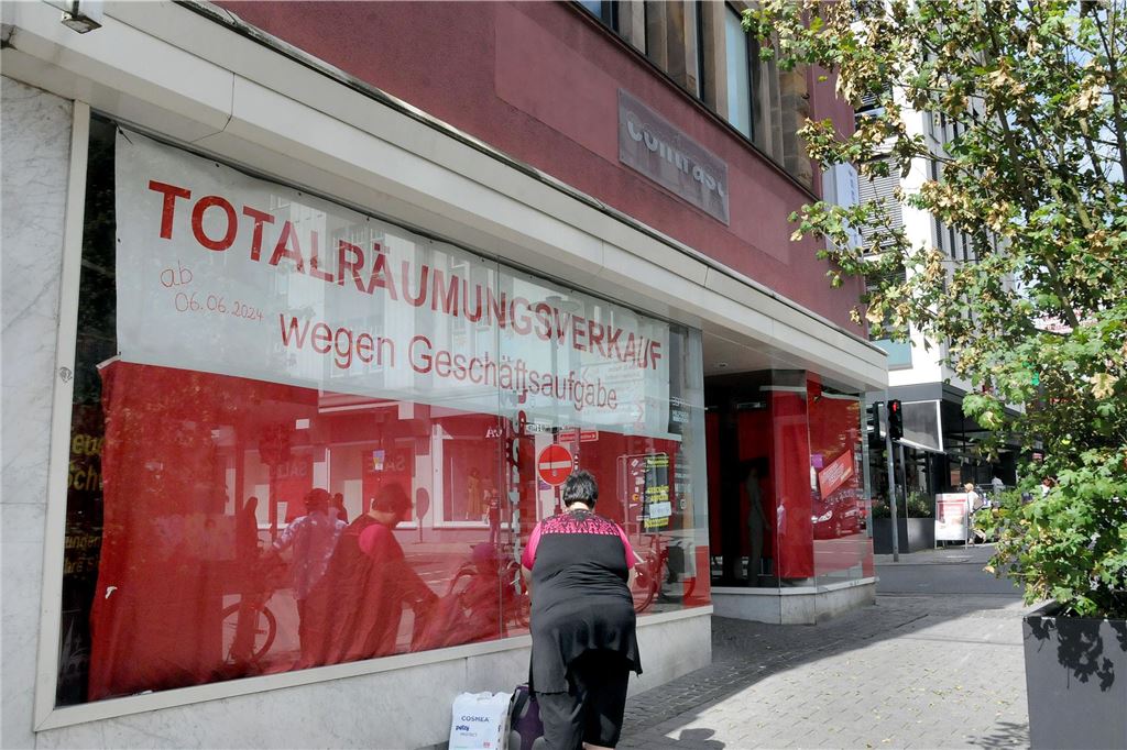Von Adler-Apotheke bis Bäcker Becker: Diese Geschäfte schlossen 2024 Die Boutique Contrast in Schwerte schloss Ende Juni 2024.