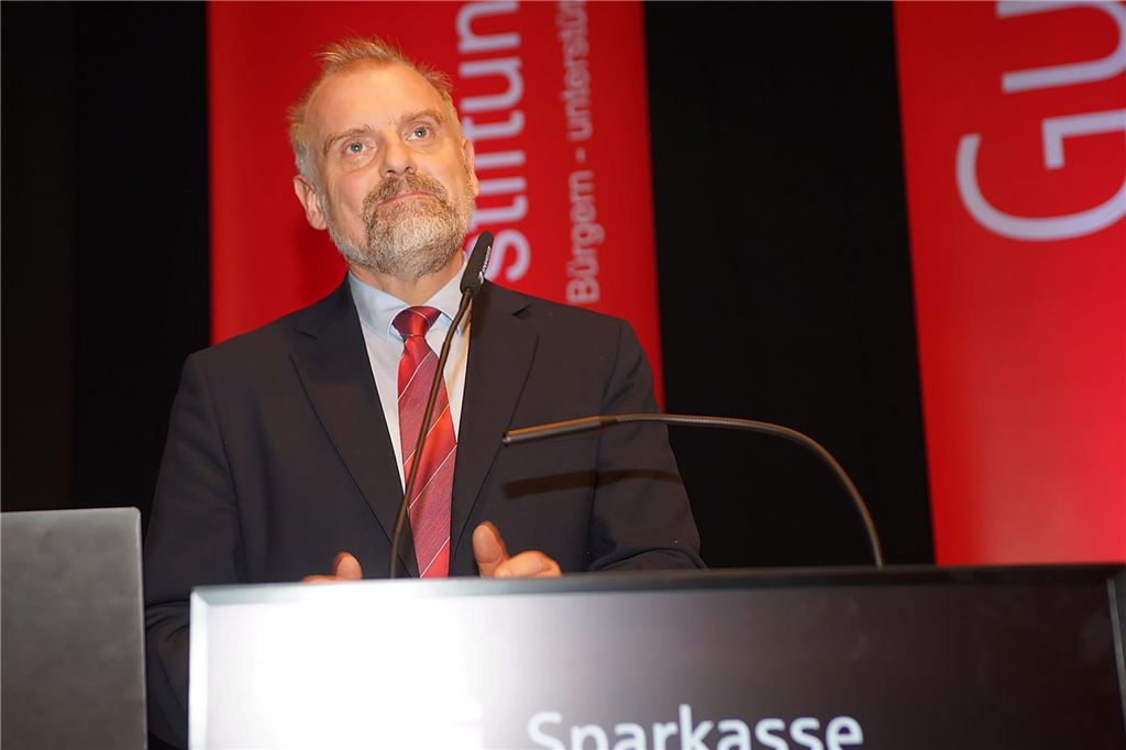 Preisverleihung beim Vereinsprojekt der Sparkasse UnnaKamen in der Stadthalle Unna am Montag, 25. November 2024.