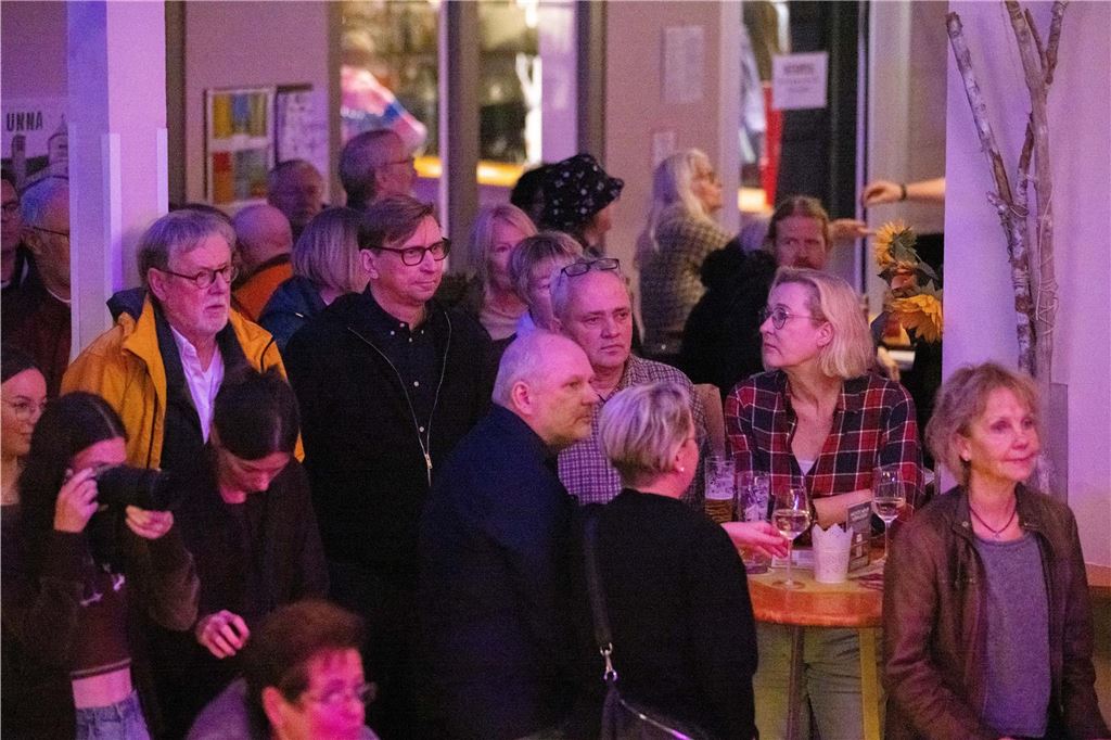 Musik, Kunst, Menschen: Die besten Bilder von der „gemischten Tüte“ in der Lindenbrauerei Unna
