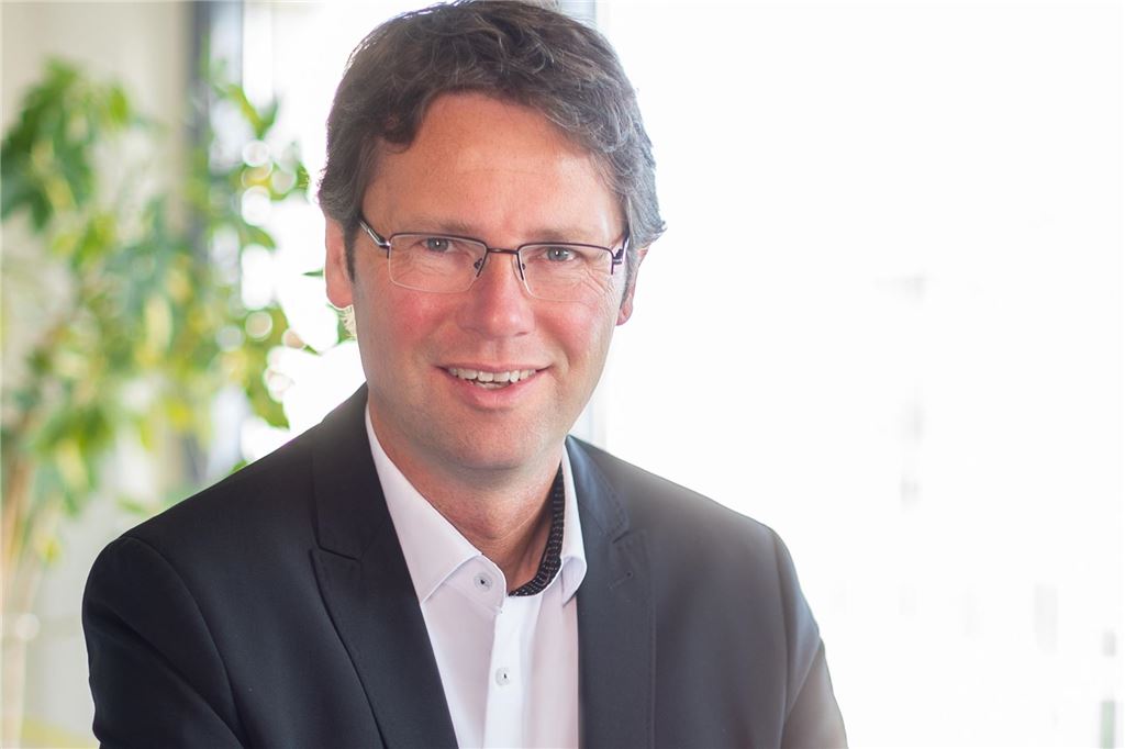 Lünern in Abwehrhaltung gegen geplante Biogasanlage Unnas Stadtwerkechef Jürgen Schäpermeier bestätigt Gespräche mit dem Biogas-Konsortium. Er sieht in der Anlage die Chance auf einen möglichen Beitrag zur Energiewende in Unna, weist allerdings auch darauf hin, dass sie unter den aktuellen Marktgegebenheiten wohl unrentabel sei.