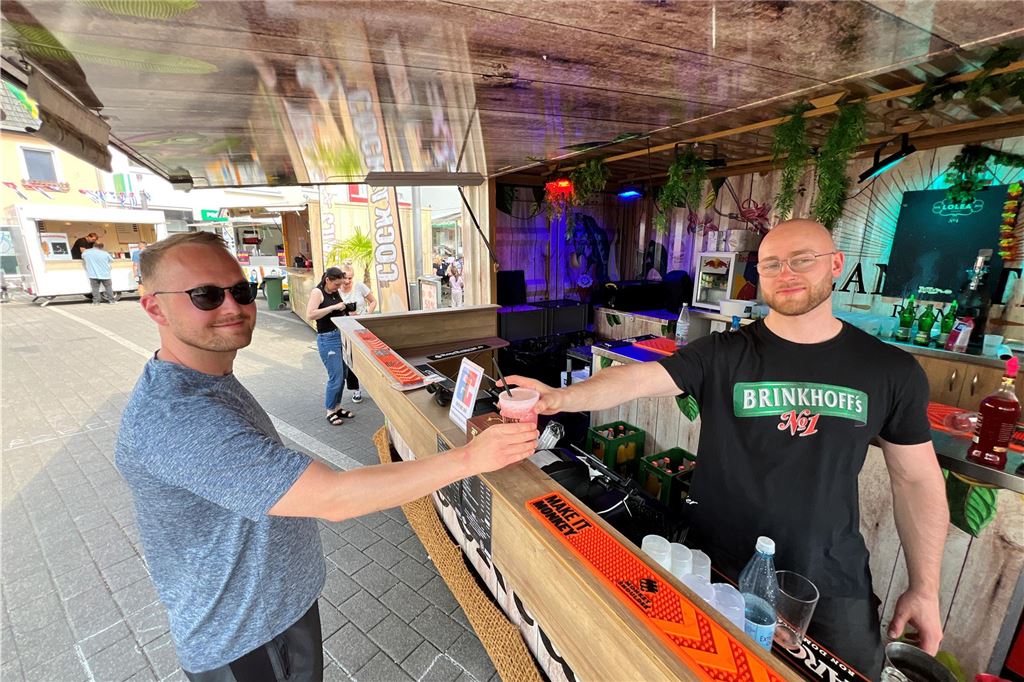 Unter tropischen und damit dem Anlass angemessenen Bedingungen hat am Freitag (2.5.) das Festival Fröndenberg Karibisch auf dem Marktplatz begonnen.