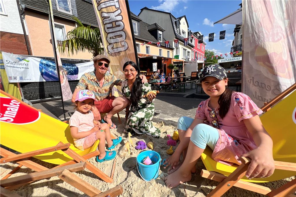 Unter tropischen und damit dem Anlass angemessenen Bedingungen hat am Freitag (2.5.) das Festival Fröndenberg Karibisch auf dem Marktplatz begonnen.