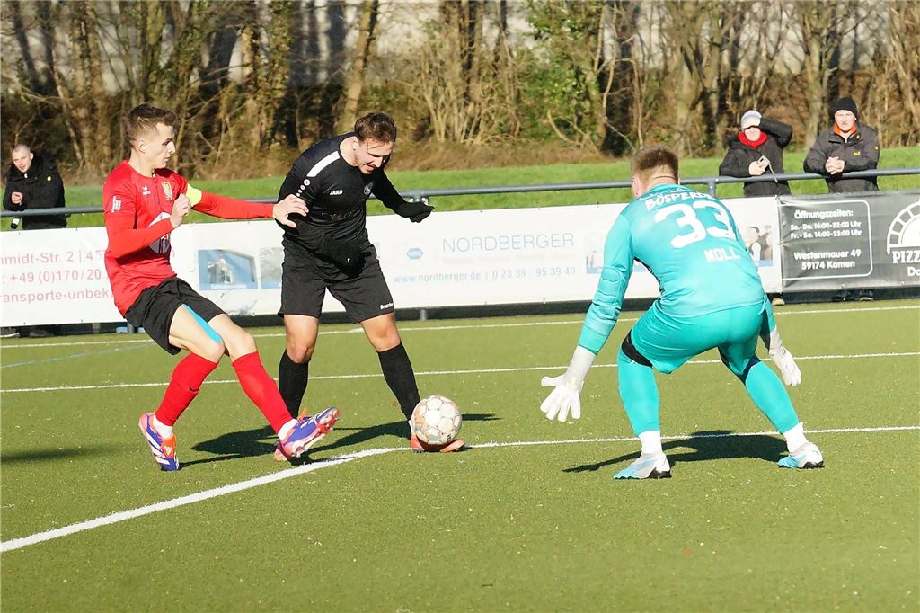 VfL Kamen II dreht Spiel in drei Minuten: Zweiter Sieg in Vorbereitung VfL Kamen II - DJK Bösperde