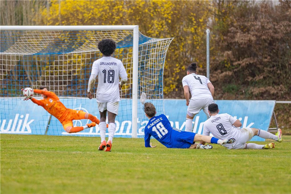Viele Bilder vom Westfalenliga-Sieg des Holzwickeder SC über Hohenlimburg.