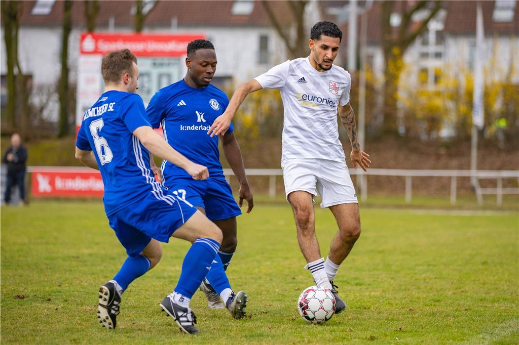Viele Bilder vom Westfalenliga-Sieg des Holzwickeder SC über Hohenlimburg.