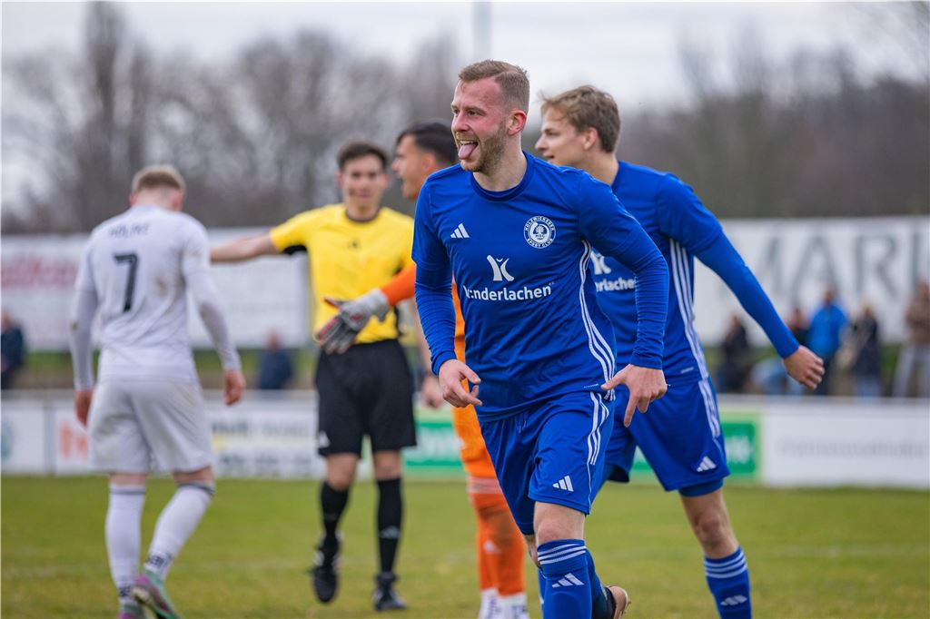 Viele Bilder vom Westfalenliga-Sieg des Holzwickeder SC über Hohenlimburg.