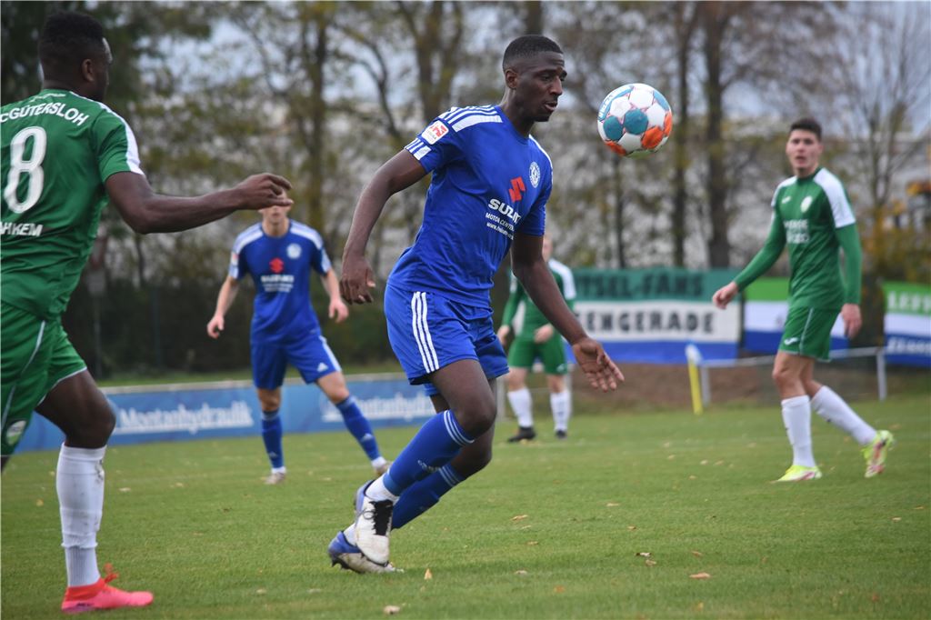 Holzwickeder Innenverteidiger mit Bundesliga-Erfahrung wird den HSC schon wieder verlassen Vor dem Abschied aus Holzwickede: Innenverteidiger Jonathan Kyeremateng hat dem HSC seine Abmeldung zukommen lassen.