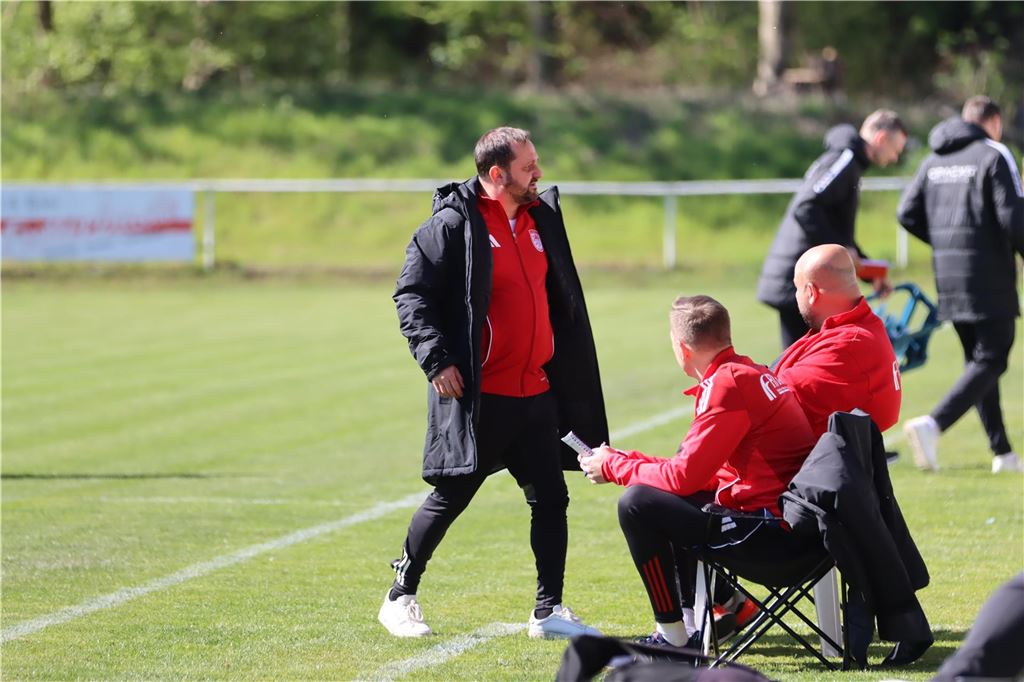 Während der Lüner SV ein spätes Gegentor kassiert, war der BV Lünen gegen Türkspor Dortmund II chancenlos. Der VfB Lünen und BW Alstedde fuhren Siege ein.