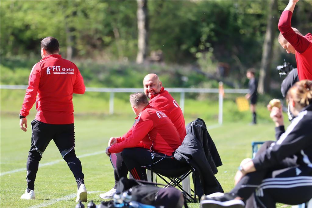 Während der Lüner SV ein spätes Gegentor kassiert, war der BV Lünen gegen Türkspor Dortmund II chancenlos. Der VfB Lünen und BW Alstedde fuhren Siege ein.