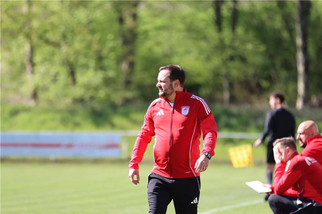 Während der Lüner SV ein spätes Gegentor kassiert, war der BV Lünen gegen Türkspor Dortmund II chancenlos. Der VfB Lünen und BW Alstedde fuhren Siege ein.
