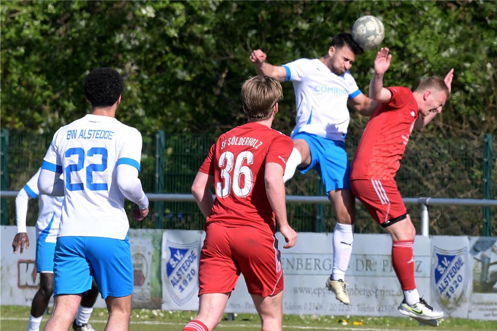 Während der Lüner SV ein spätes Gegentor kassiert, war der BV Lünen gegen Türkspor Dortmund II chancenlos. Der VfB Lünen und BW Alstedde fuhren Siege ein.