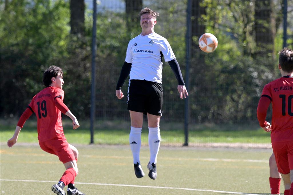 Während der Lüner SV ein spätes Gegentor kassiert, war der BV Lünen gegen Türkspor Dortmund II chancenlos. Der VfB Lünen und BW Alstedde fuhren Siege ein.