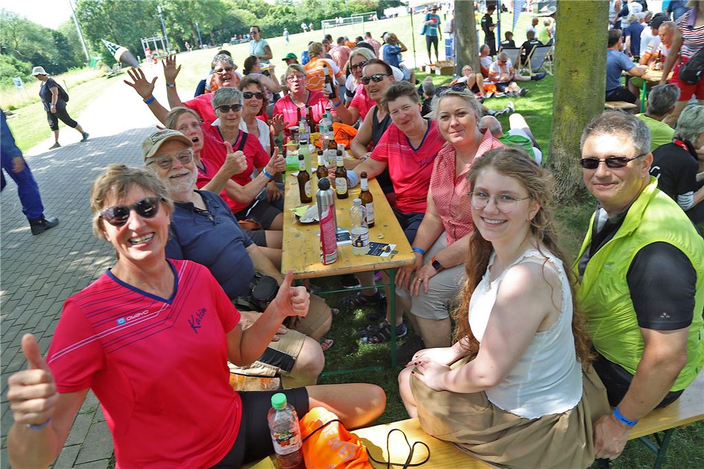 Rund 1400 Radfahrerinnen und Radfahrer kamen Samstag auf der NRW-Radtour 2024 nach Fröndenberg. 
