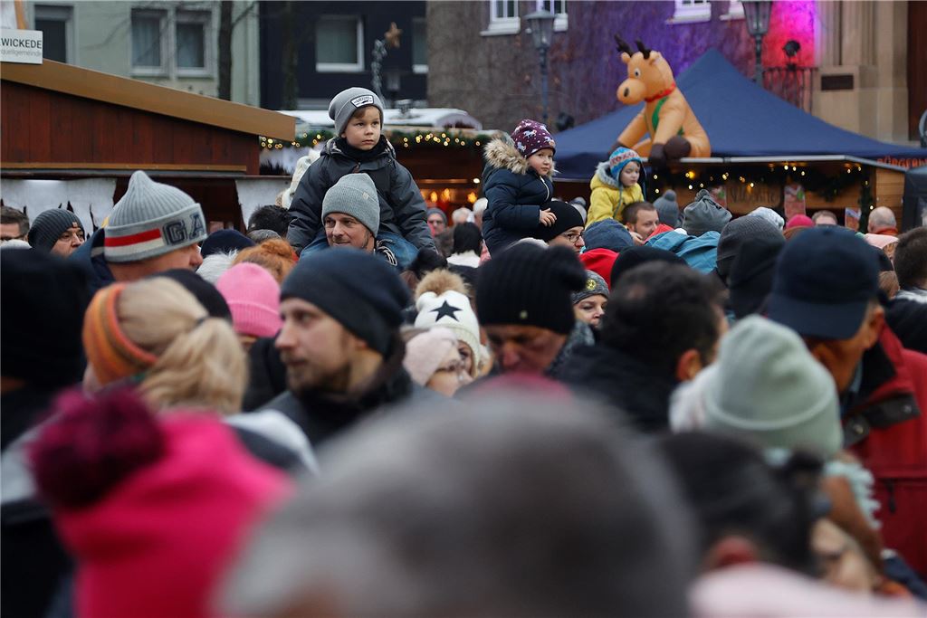 Viele Fotos: Der 35. Holzwickeder Weihnachtsmarkt in Bildern