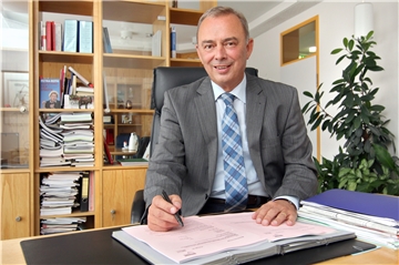 Werner Kolter übergibt nach 16 Jahren als Unnas Bürgermeister die Verantwortung an eine Nachfolgerin oder einen Nachfolger.