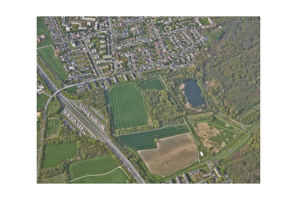 Naherholung oder doch ein zweiter Phoenix-See? Das sagen Westerfilder Westerfilde im Norden, Naturschutzgebiet Mastbruch im Osten, Jungferntal-Rahm im Süden und A45 im Westen: Für die Fläche dazwischen war zunächst ein Naherholungsgebiet mit Regenrückhaltebecken im Gespräch.