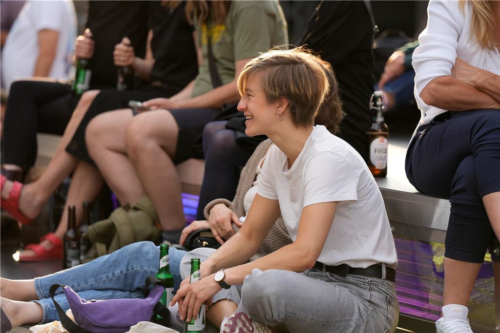 Sommerliche Atmosphäre am Dortmunder U-Turm: Viele Bilder vom „Sommer am U“ Zum Sommer-Klassiker "Sommer am U" trafen sich am Mittwochabend bei entspannter Atmosphäre viele Dortmunderinnen und Dortmunder.