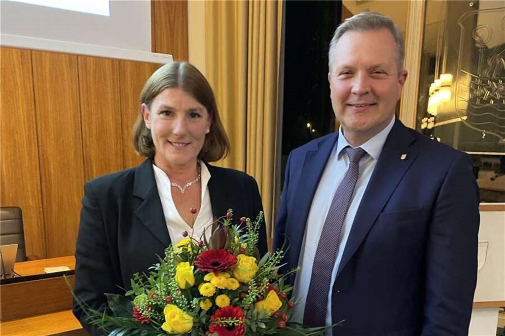 Sieben Themen: Andreas Dahlke ist Bürgermeister-Kandidat der GFL Zwei weitere Kandidaten für die Kommunalwahl im Herbst: stellvertretende Bürgermeisterin Martina Förster-Teutenberg (SPD) und Amtsinhaber Jürgen Kleine-Frauns.